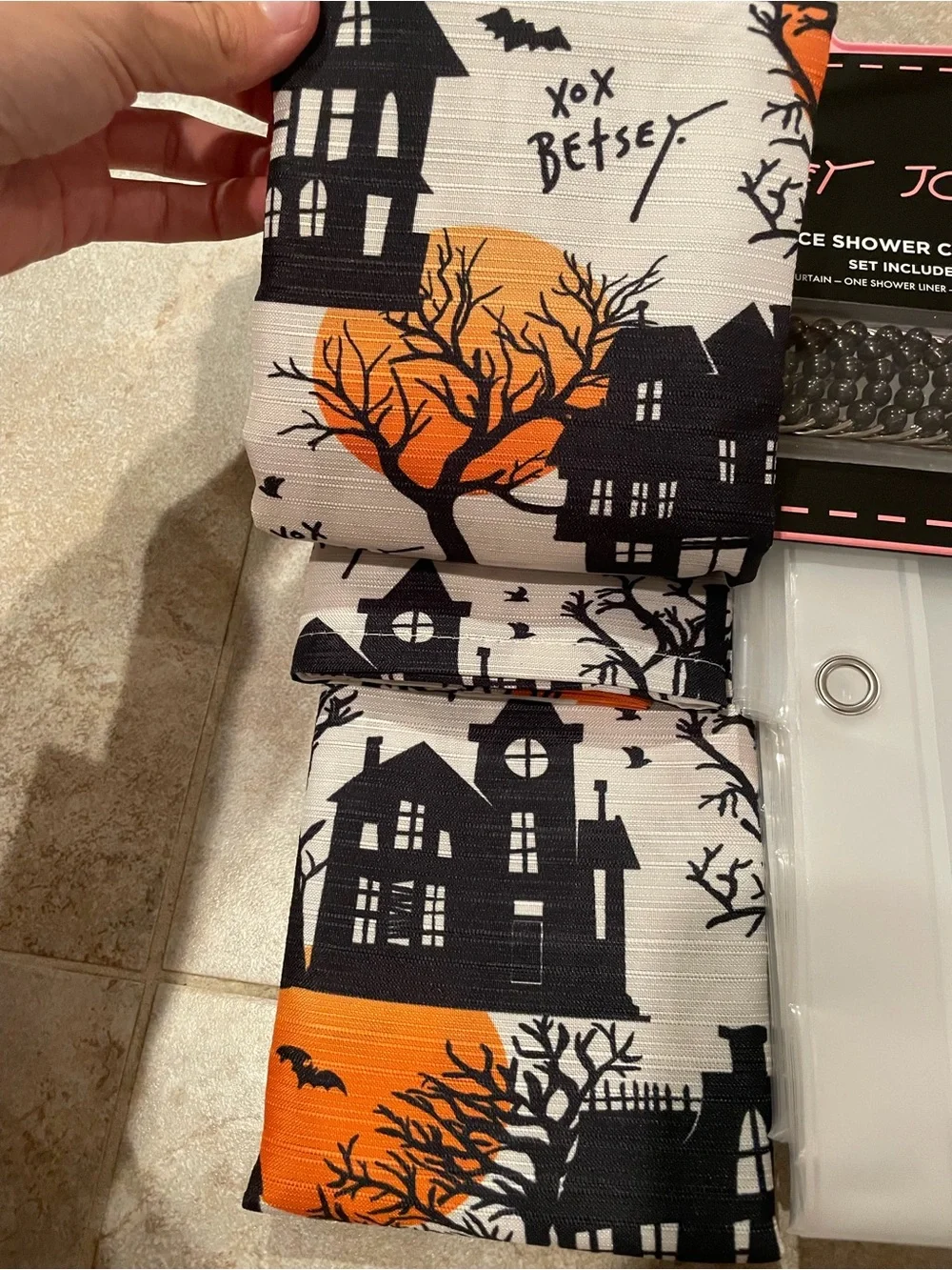 NWT Betsey Johnson Halloween 14 Piece Shower Curtain Set